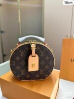 Espresso Cream 18cm Luxury Iconic Designer Bag - Image 2