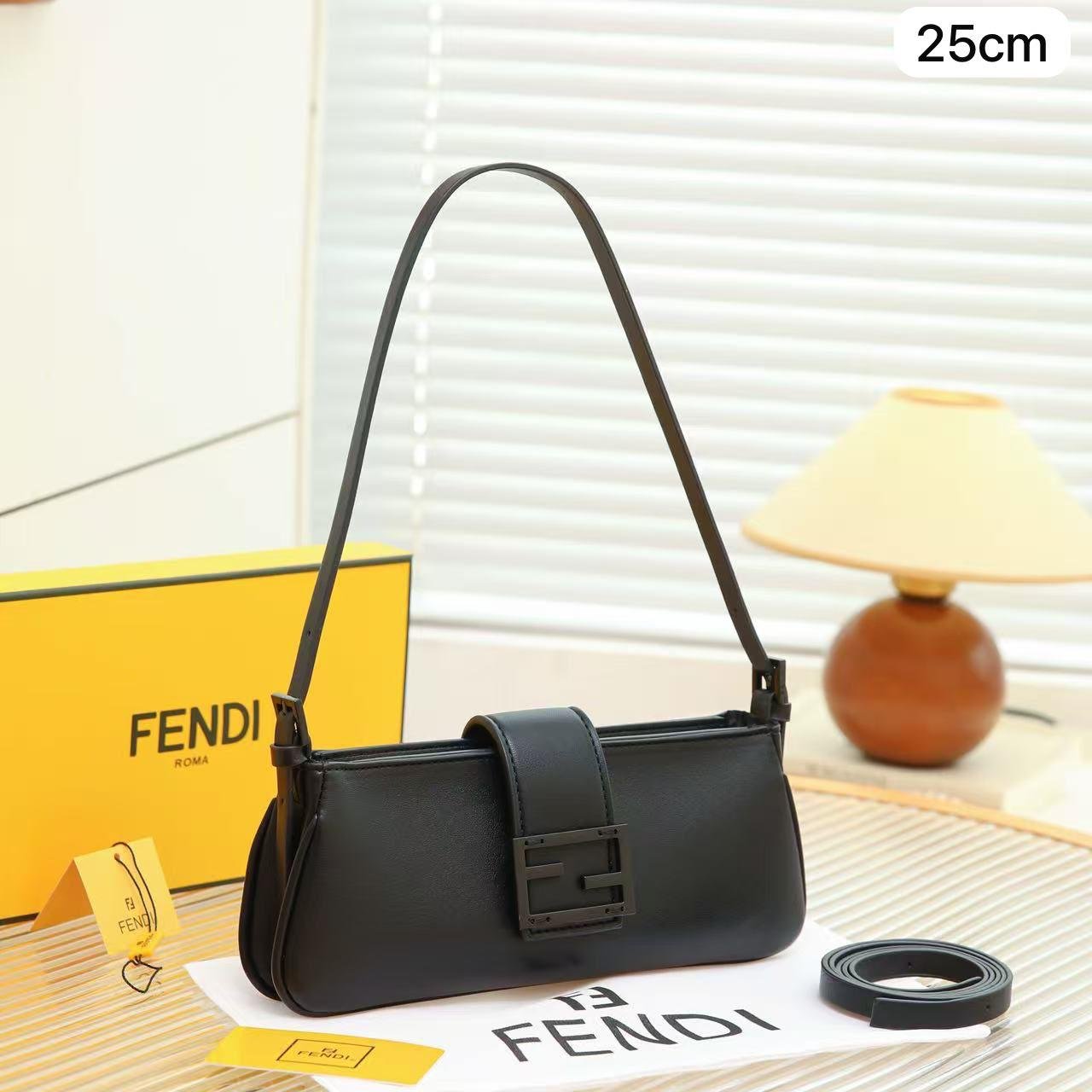 WhatsApp Image 2026-05-20 at 21.35.31 (2) Obsidian Black 25cm Luxury Iconic Designer Bag - Image 1