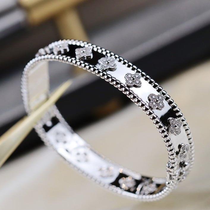13282673740104400_de51335f-35a3-467c-8d9e-1bca67aeb523.jpg CLOVER BRACELET 8MM DIAMONDS - Silver, 16 - Image 1