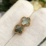 CLOVER MINI GOLD EARRINGS - Grey Mop