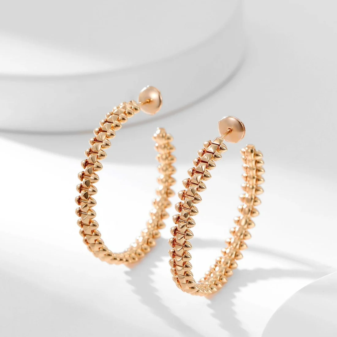 13335782726592432_eab216f6-c575-43ef-b1fb-306390769b11.webp CLASH HOOP EARRINGS - 925 Sterling Silver - 18k Gold Plated - Image 1