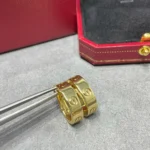 LOVE 5.5MM EARRINGS - Gold
