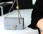 FLAP BAG 20CM GREY LAMBSKIN GOLD HARDWARE - Image 11