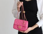 FLAP BAG 17CM PINK LAMBSKIN GOLD HARDWARE - Image 3