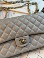 FLAP BAG 25CM GOLD HARDWARE GREY CAVIAR - Image 2