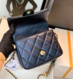 CHANEL 25S CLASSIC FLAP 19 CM IN BLACK CAVIAR LEATHER WITH GOLD HARDWARE - Image 9
