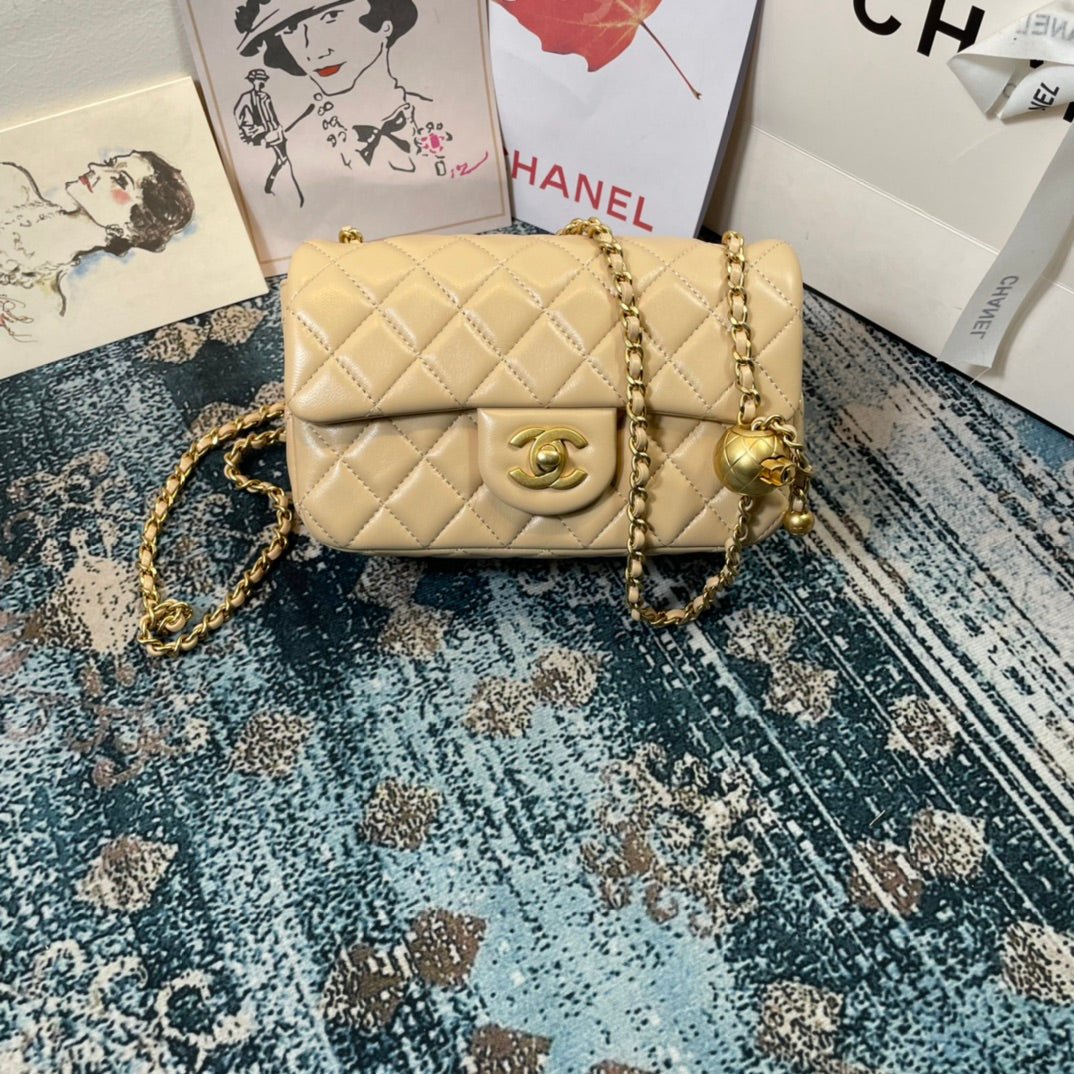 20220310_i1646852414_6809_0_jpg CHANEL 26S FLAP BAG 20 IN LIGHT YELLOW BEIGE LAMBSKIN - Image 1