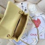 CHANEL 26S FLAP BAG 20 IN YELLOW LAMBSKIN - Image 16