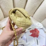 CHANEL 26S FLAP BAG 20 IN YELLOW LAMBSKIN - Image 8