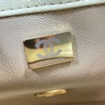 CHANEL 26S FLAP BAG 20 IN YELLOW LAMBSKIN - Image 11