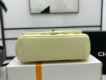 CC SMALL 20 FLAP BAG IN NEON YELLOW CALFSKIN GOLD HARDWARE - Image 2