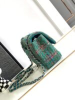 CC MEDIUM 20 CLASSIC BAG IN GREEN FOREST WOOL TWEED - Image 17