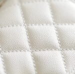 CHANEL 25S FLAP BAG 24 CM IN WHITE LAMBSKIN WITH GOLD HARDWARE - Image 6