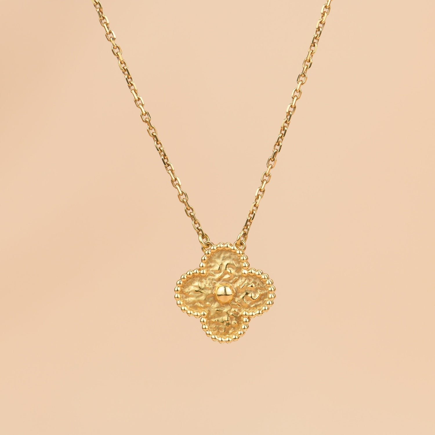 DSC_8586-scaled_840bbc8c-3fe6-407a-b64d-892ef936b95a.jpg CLOVER 15MM BRONZING NECKLACE - Rose Gold - Image 1
