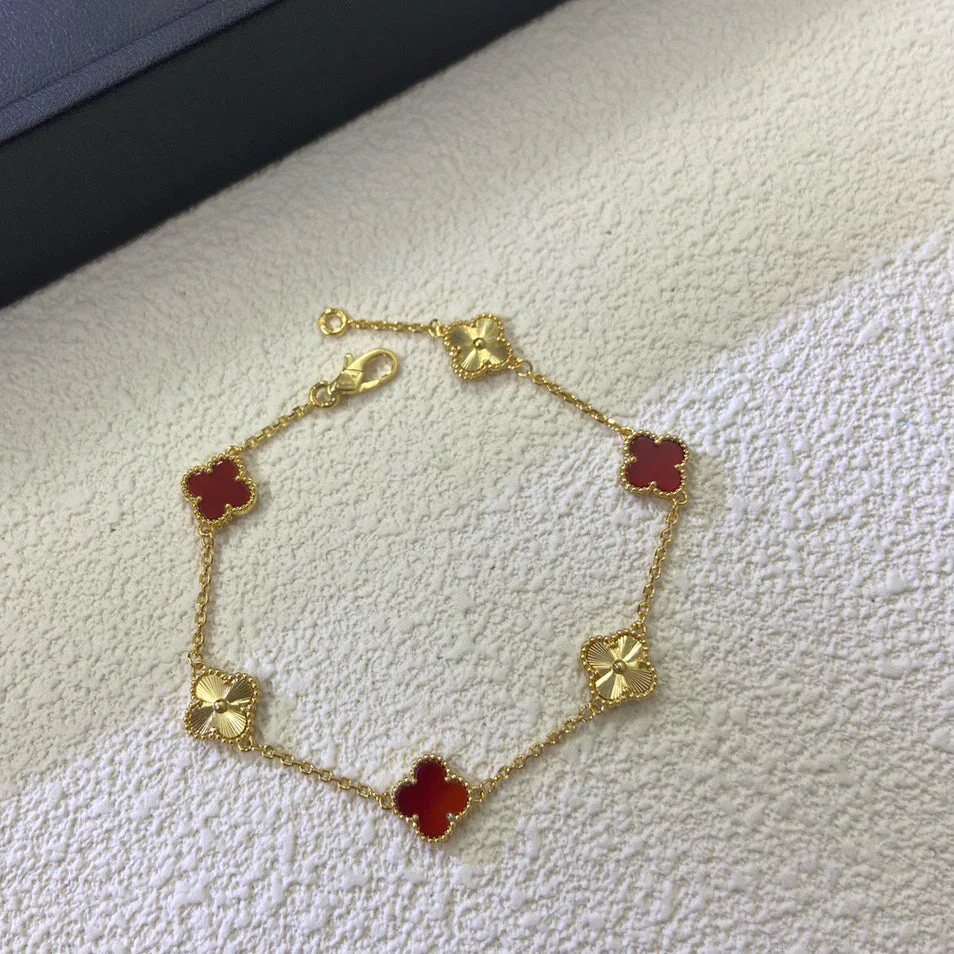 IMG_3250_0aeabb47-746b-4a80-a7da-58de67e7623a.webp CLOVER 6 MOTIF RED AGATE LASER BRACELET - Gold, 16(Customizable) - Image 1