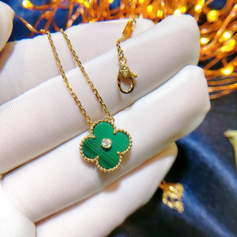 IMG_8622_f793d403-6e30-4bf5-b59d-9d08bb7a4d02.jpg CLOVER 15MM DIAMOND TURQUOISE NECKLACE - Rose Gold - Image 1