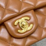 FLAP BAG 20CM CARAMEL LAMBSKIN GOLD HARDWARE - Image 4