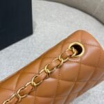 FLAP BAG 20CM CARAMEL LAMBSKIN GOLD HARDWARE - Image 8
