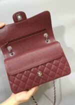 FLAP BAG 25 IN WINE CAVIAR LAMBSKIN SILVER HARDWARE - Image 12