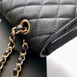 FLAP BAG 25 IN BLACK CAVIAR LEATHER GOLD HARDWARE - Image 17