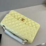 25C FLAP BAG 25 IN YELLOW QUILTED LAMBSKIN GOLD HARDWARE - Image 16