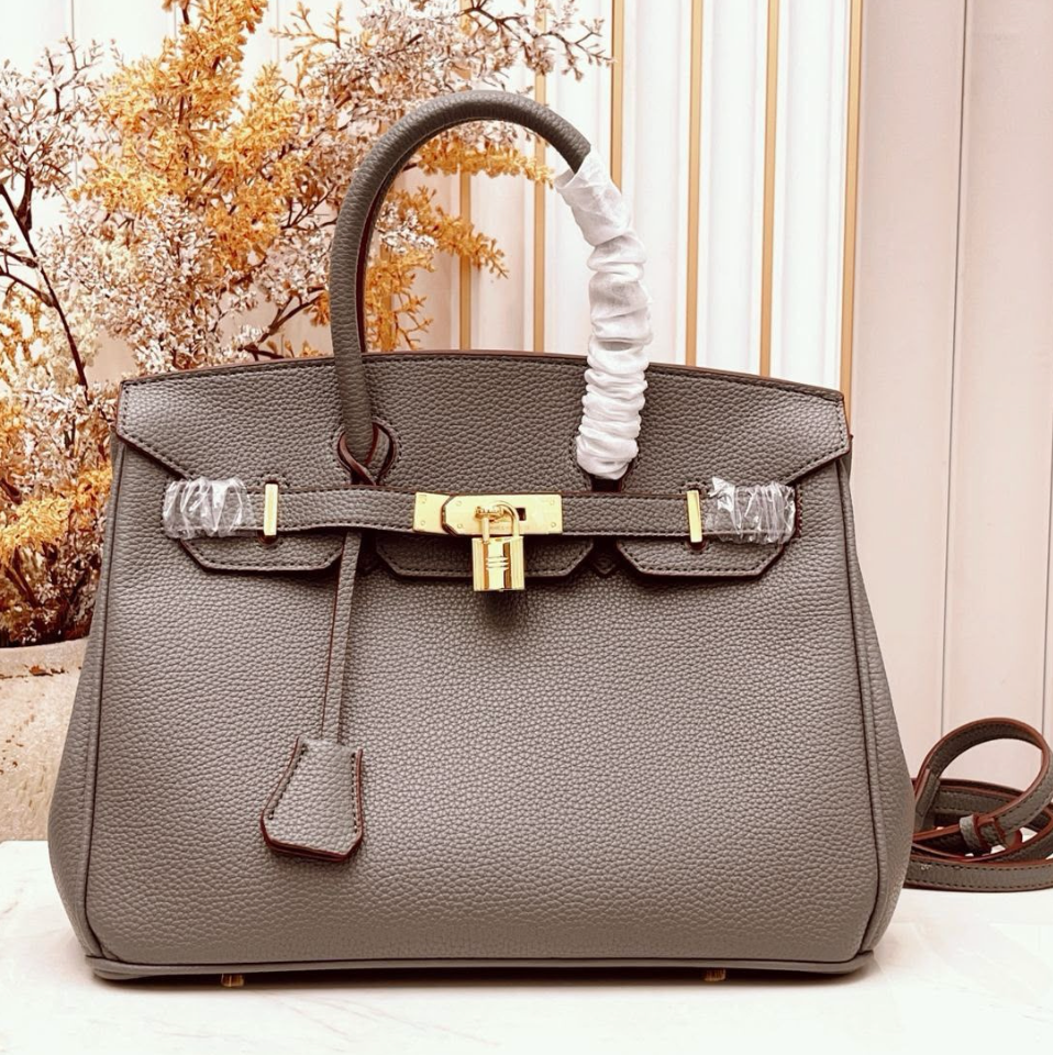 Screenshot 2026-06-26 at 00.43.30 Canyon Mist 30cm Luxury Iconic Designer Bag - Image 1