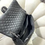 CHANEL 26S FLAP BAG 46 IN BLACK CAVIAR CALFSKIN - Image 13