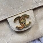 CHANEL 26S CLASSIC FLAP 33 IN BEIGE SUEDE - Image 14