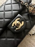 CHANEL 25S CLASSIC FLAP BAG MINI 18 IN BLACK LAMBSKIN WITH GOLD HARDWARE - Image 15