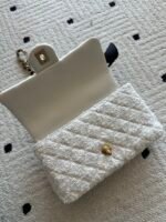 CHANEL 25S MINI FLAP BAG 23 IN CREAM WHITE TWEED WITH GOLD HARDWARE - Image 6