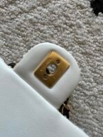 CHANEL 25S MINI FLAP BAG 23 IN CREAM WHITE TWEED WITH GOLD HARDWARE - Image 8