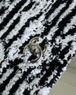 FLAP BAG 20 IN BLACK AND WHITE SEQUINS SILVER HARDWARE - Image 12