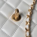 CHANEL 25S CLASSIC COCO HANDLE BAG 19 CM IN WHITE LAMBSKIN WITH GOLD HARDWARE - Image 13