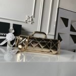 CHANEL 25S FLAP BAG 29 IN METALLIC GOLD CALFSKIN - Image 5