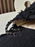 CHANEL 26S FLAP BAG 38 IN BLACK TWEED - Image 6