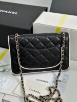 QUILTED FLAP BAG WITH WHITE TRIM 19 IN BLACK LAMBSKIN - Image 15