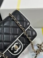 QUILTED FLAP BAG WITH WHITE TRIM 19 IN BLACK LAMBSKIN - Image 8