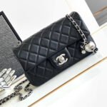 CC SMALL 20 FLAP BAG IN BLACK CALFSKIN