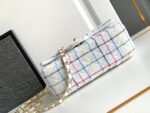 CC MEDIUM 20 FLAP BAG IN WHITE WOOL TWEED - Image 15