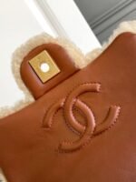 CHANEL 25S FLAP BAG 18 CM IN BEIGE WOOL AND BROWN LAMBSKIN - Image 7