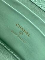 CHANEL 25S KELLY BAG 18 IN LIGHT GREEN CAVIAR LEATHER WITH GOLD HARDWARE - Image 7