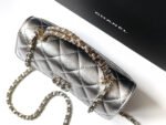 CHANEL 25S KELLY BAG 18 IN SILVER METALLIC LAMBSKIN WITH GOLD HARDWARE STYLE 1 - Image 5