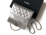 CHANEL 25S KELLY BAG 18 IN SILVER METALLIC LAMBSKIN WITH GOLD HARDWARE STYLE 1 - Image 15