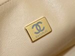 CHANEL 25S FLAP BAG 17 CM IN LIGHT BEIGE LAMBSKIN WITH GOLD HARDWARE - Image 8