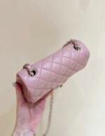 CHANEL 25S FLAP BAG 20 CM IN LIGHT PINK LAMBSKIN WITH GOLD HARDWARE - Image 6