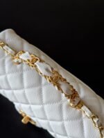 CHANEL 25S FLAP BAG 20 CM IN WHITE CAVIAR LEATHER WITH GOLD HARDWARE - Image 5