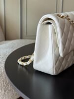 CHANEL 25S CLASSIC FLAP BAG 25 CM IN WHITE LAMBSKIN WITH GOLD HARDWARE - Image 5