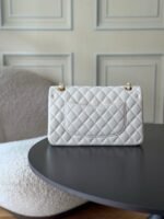 CHANEL 25S CLASSIC FLAP BAG 25 CM IN WHITE LAMBSKIN WITH GOLD HARDWARE - Image 3