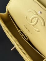 CHANEL 25S CLASSIC FLAP BAG 25 CM IN LIGHT YELLOW LAMBSKIN WITH GOLD HARDWARE - Image 8