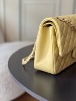 CHANEL 25S CLASSIC FLAP BAG 25 CM IN LIGHT YELLOW LAMBSKIN WITH GOLD HARDWARE - Image 2